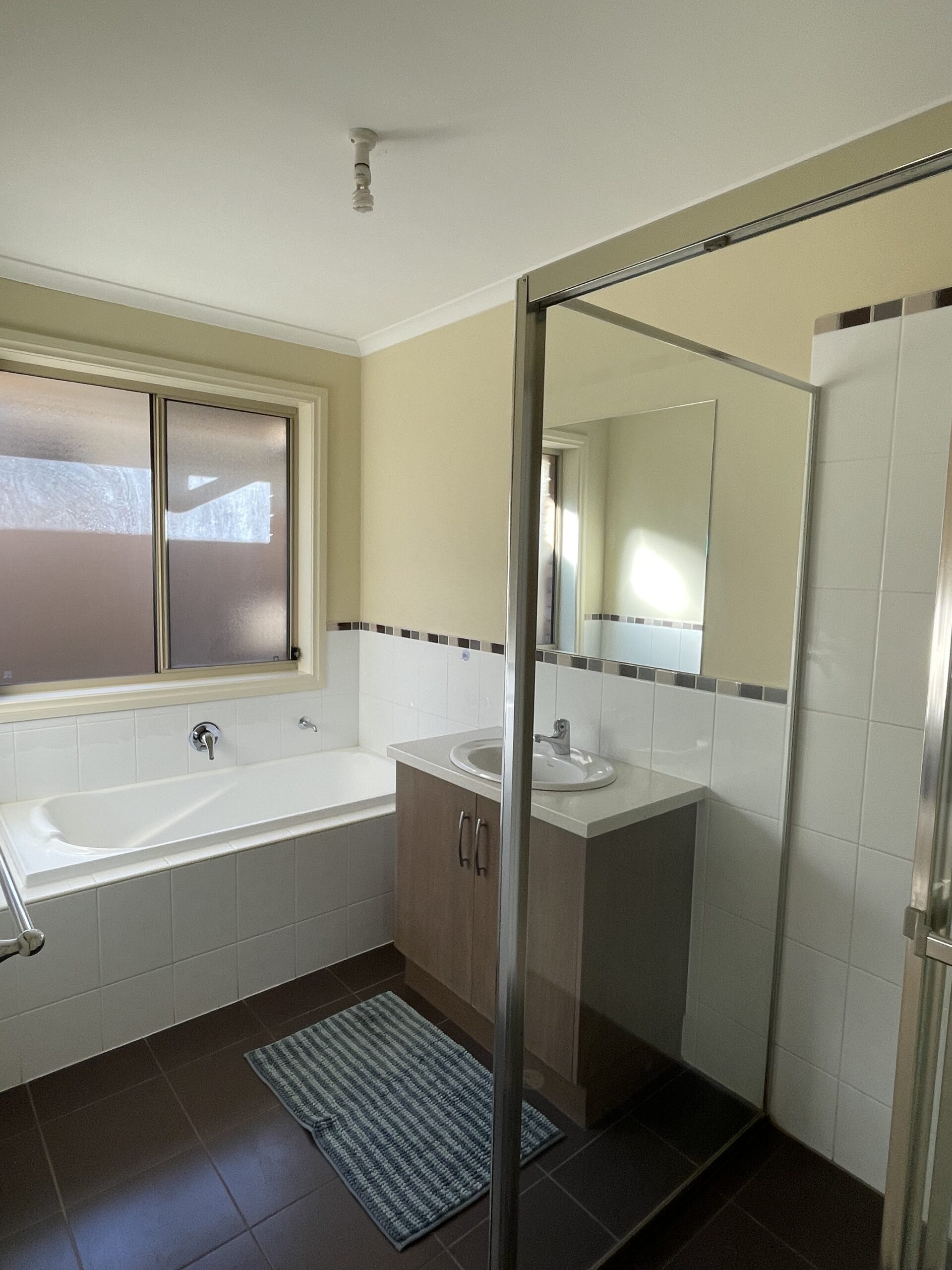 Go!豪!!アデレード クラシファイド Single Room for Rent